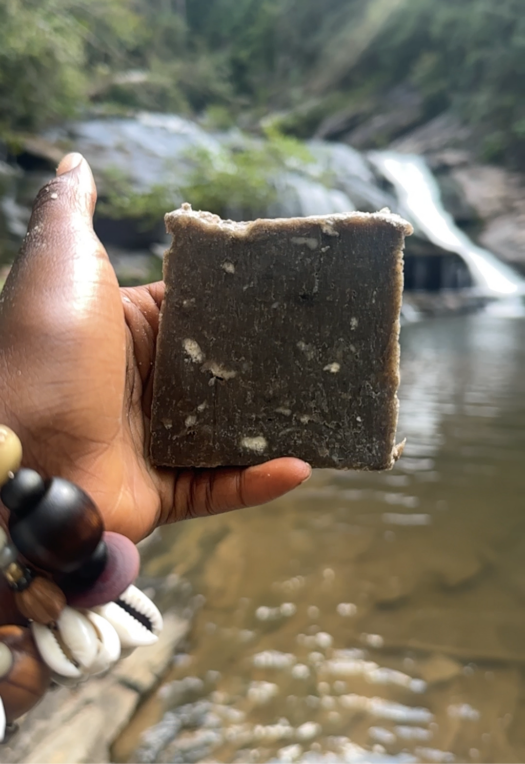 CORD CUTTING BLACK WALNUT SOAP